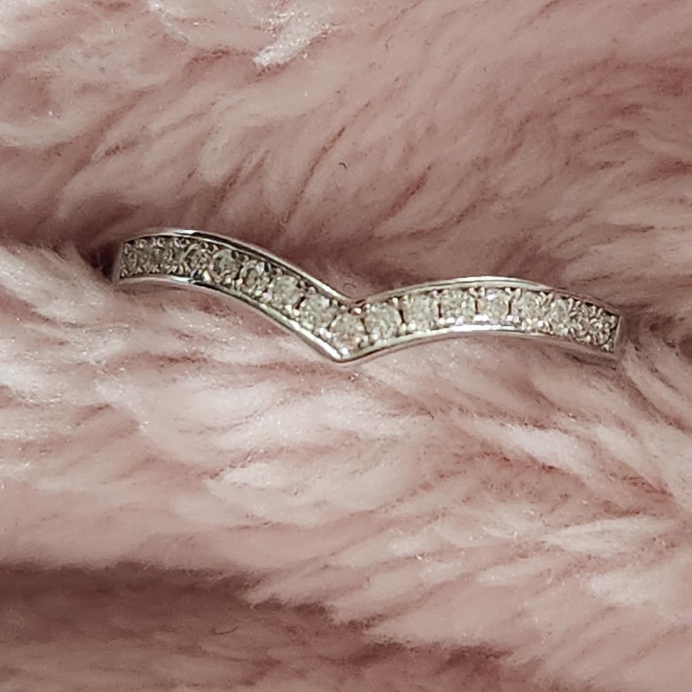 Chevron Moissanite 0.15ct Multi Stone Band